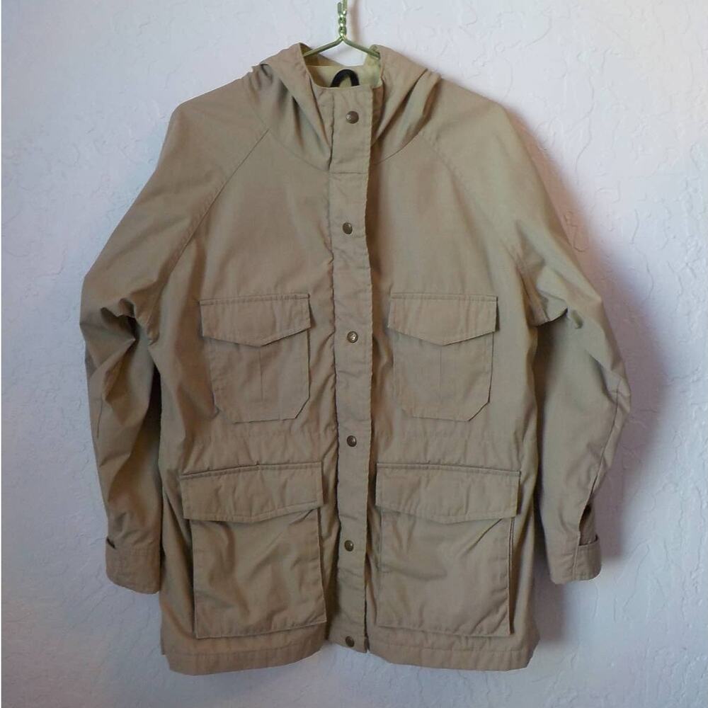VTG Eddie Bauer Men fit M Beige Insulated Casual Jacket Fishing Raincoat Outdoor